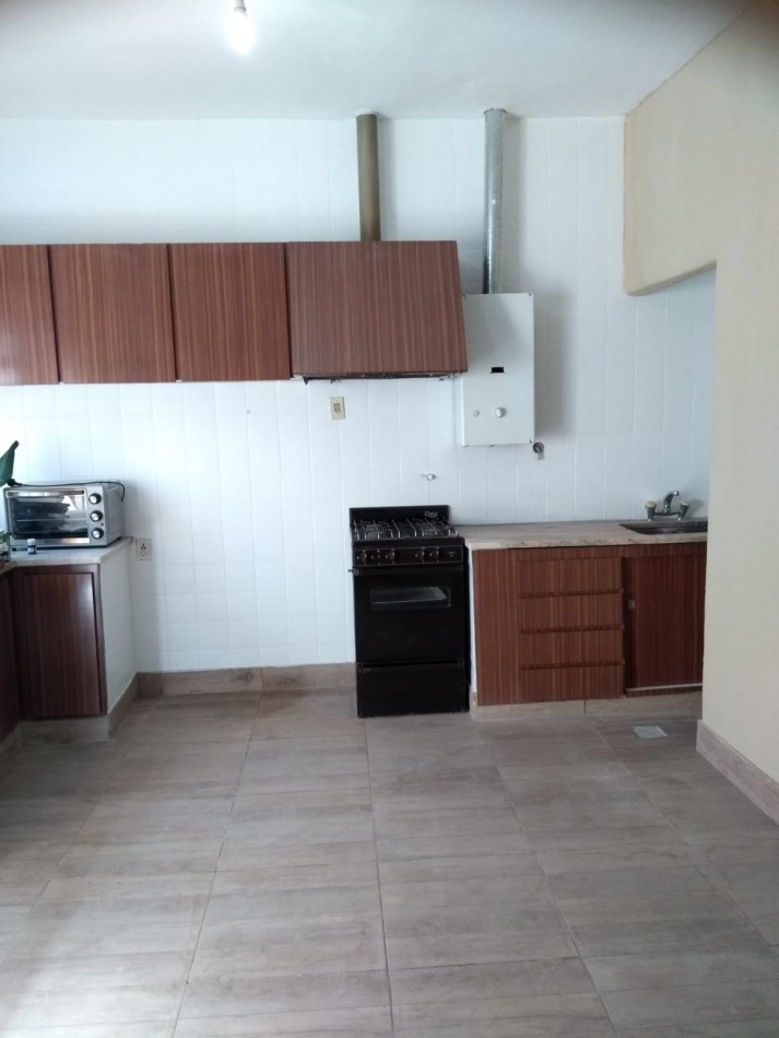 PH 4 amb, con patio y terraza