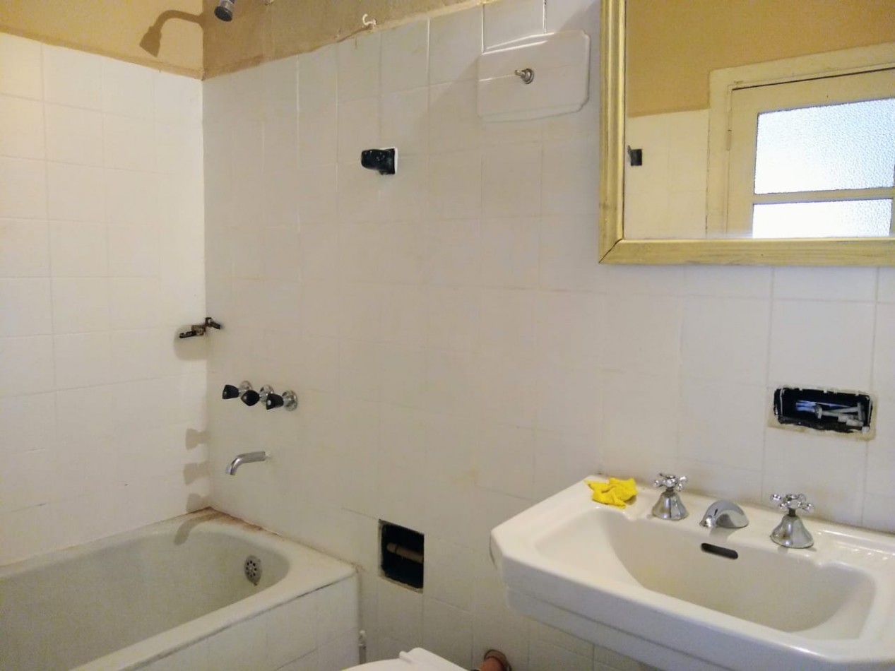 PH 4 amb, con patio y terraza