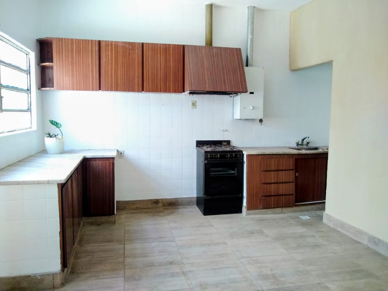 PH 4 amb, con patio y terraza