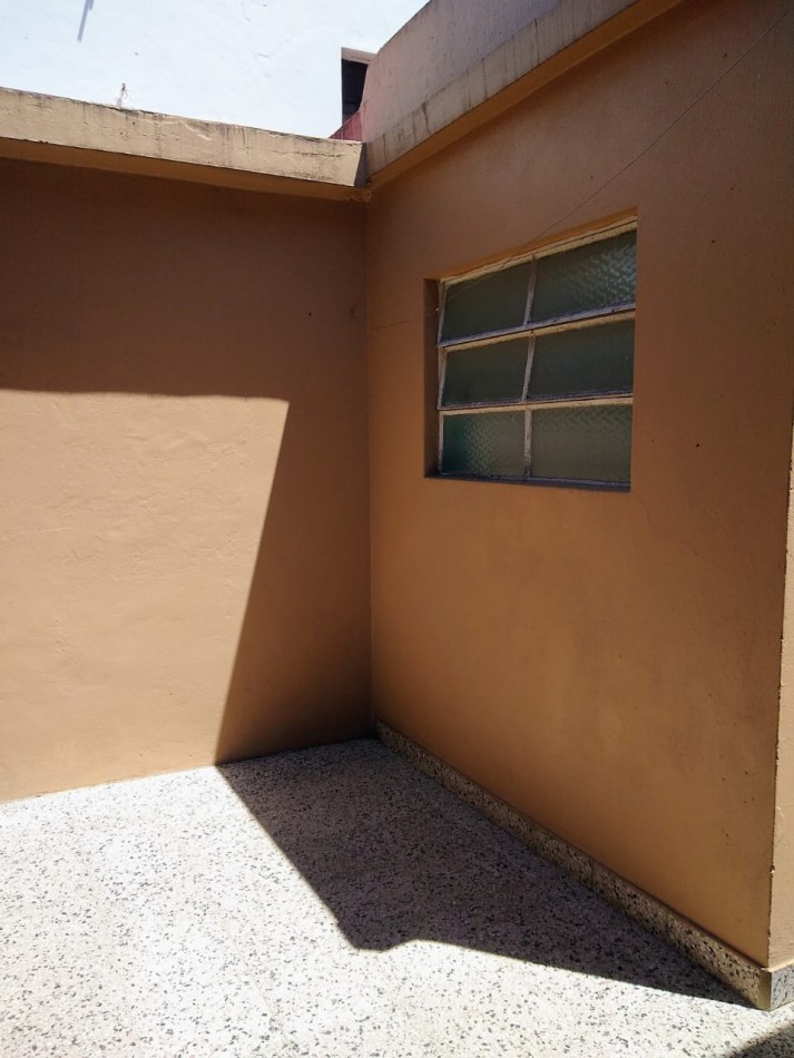 PH 4 amb, con patio y terraza