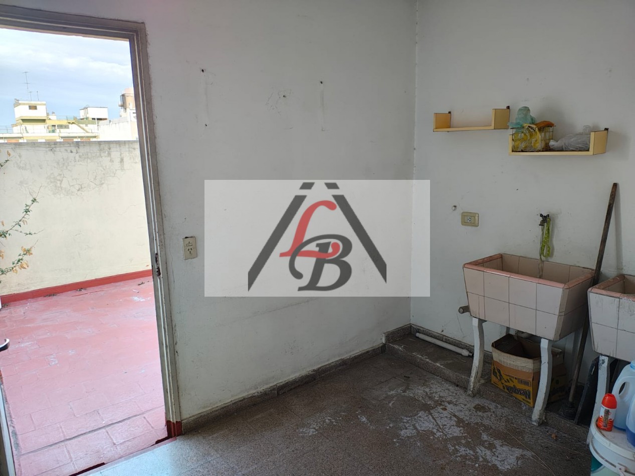 Alquiler. Departamento de 3 amb. sobre Av. Gaona, Ramos Mejia