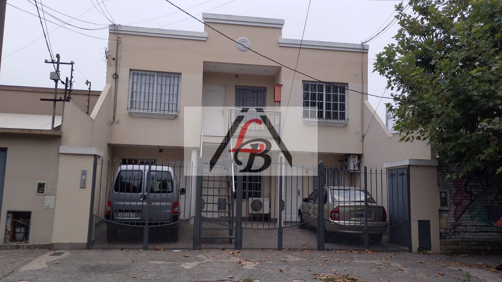 Alquier PH en Planta baja, con entrada de auto y fondo