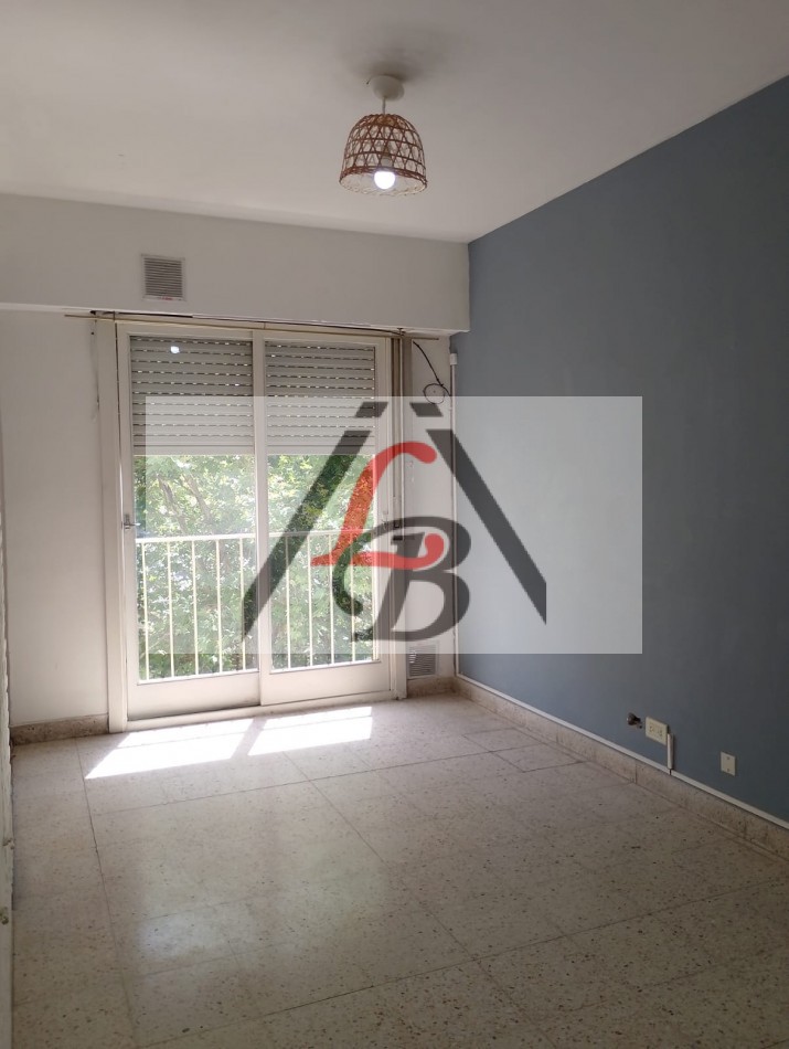 Dto. 2 amb, centrico. Apto profesional