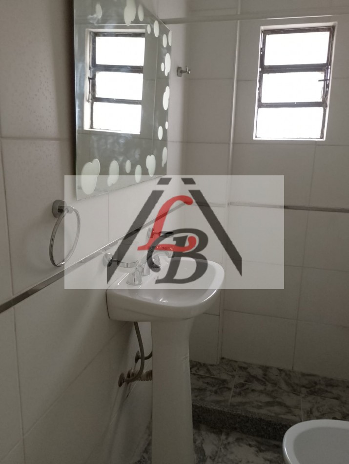 Dto. centrico de 2 amb. Apto profesional