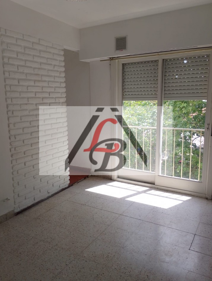 Dto. 2 amb, centrico. Apto profesional