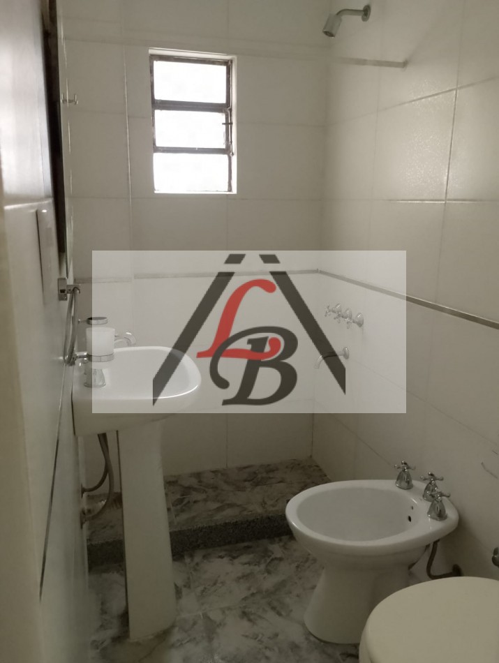 Dto. centrico de 2 amb. Apto profesional