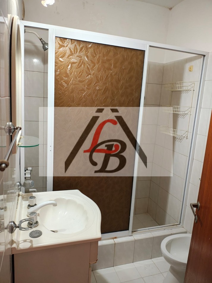 Alquiler. Departamento de 3 amb. sobre Av. Gaona, Ramos Mejia