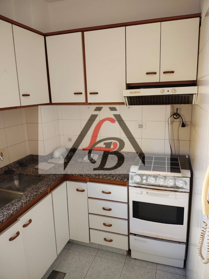 Alquiler. Departamento de 3 amb. sobre Av. Gaona, Ramos Mejia